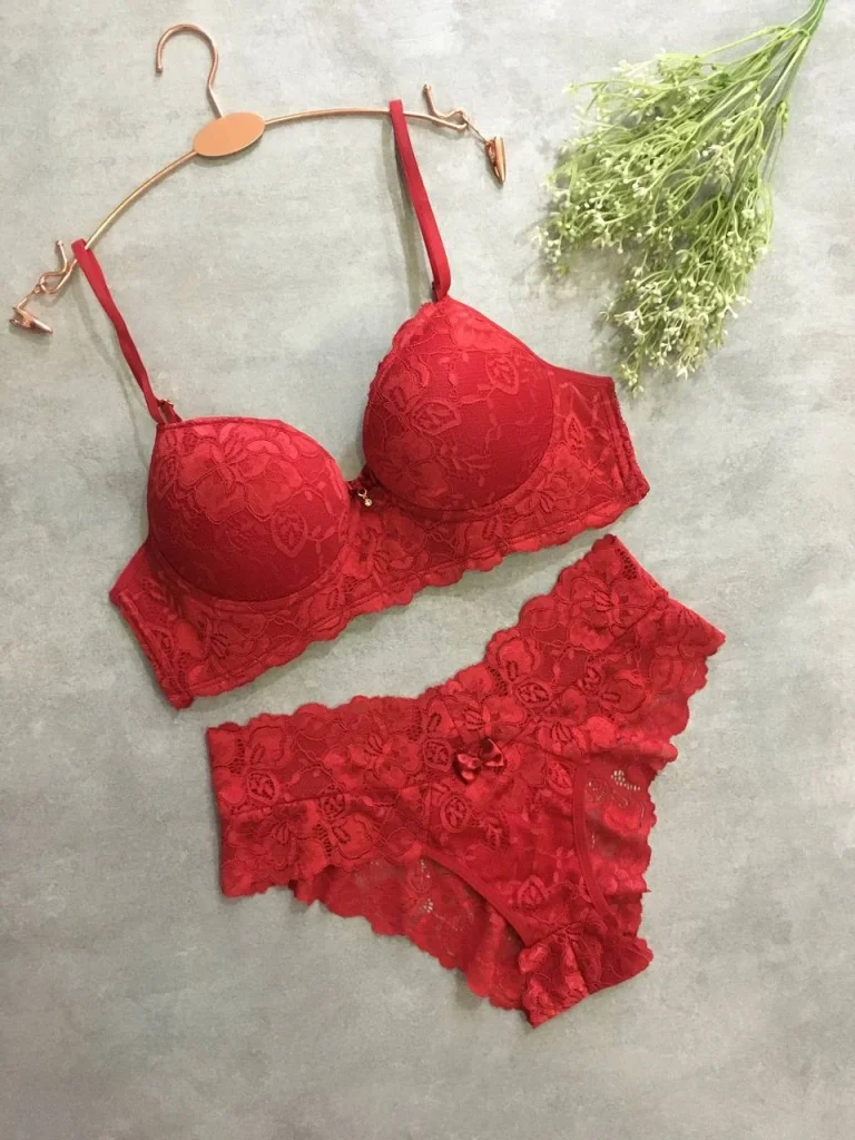 Foam-cup Lace Lingerie Set · view 6