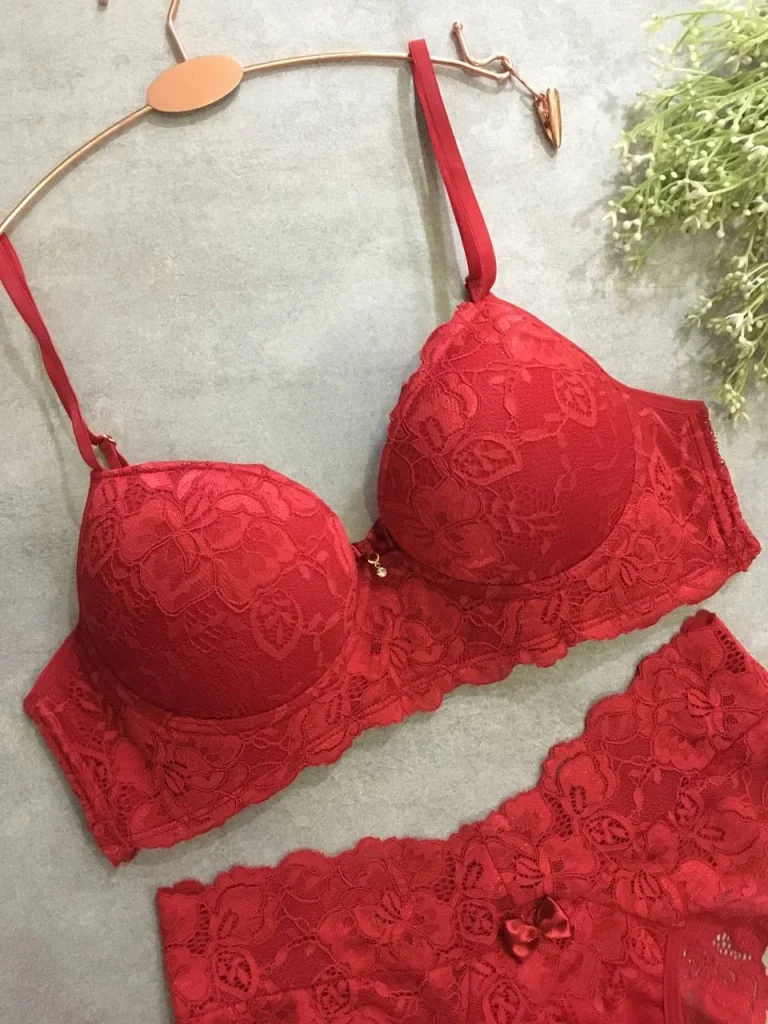 Foam-cup Lace Lingerie Set · view 7