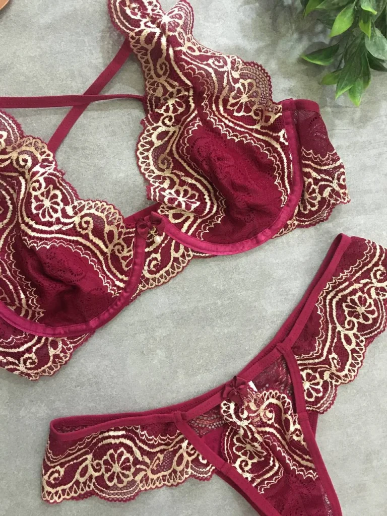 Unpadded Lace Set with Open-detail Briefs · view 8