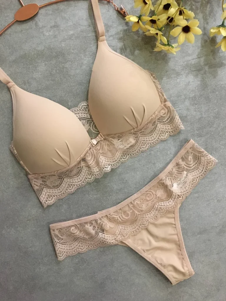 Triangle-cup Lingerie Set · view 3