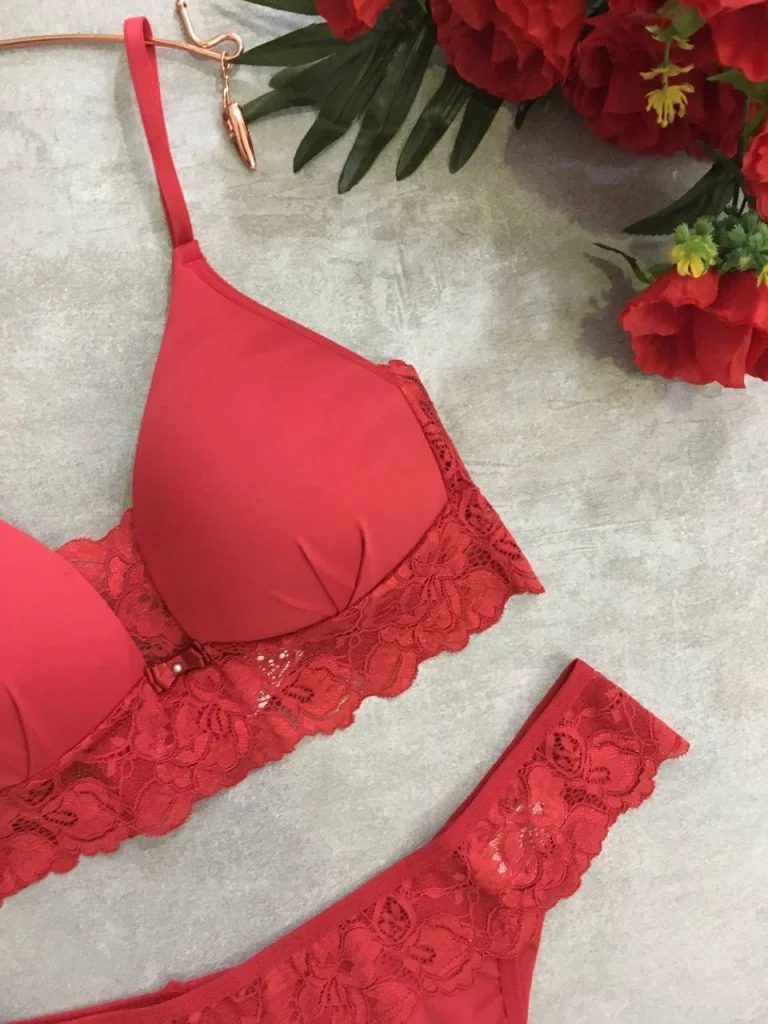 Triangle-cup Lingerie Set · view 6