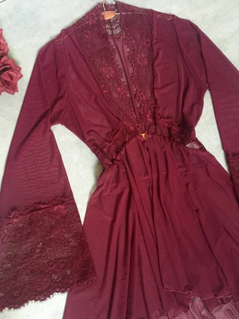 Tulle and Lace Robe with Clasp · view 4