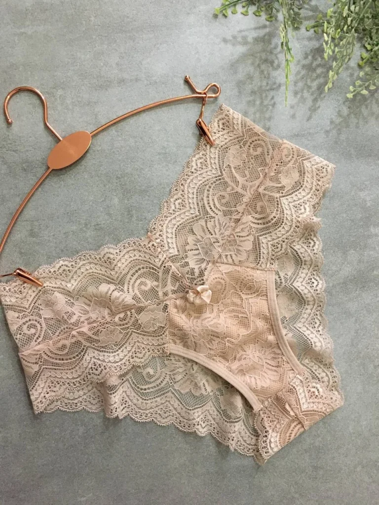 High-rise Lace Briefs · view 7